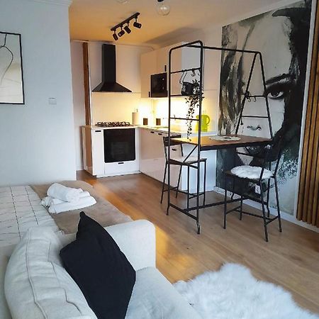 Apartament Ogrodowa Studio Warszawa Exteriér fotografie